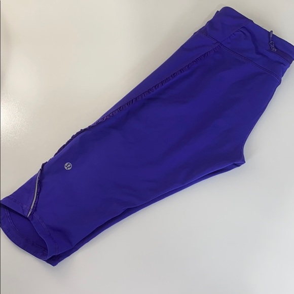 Lululemon Cropped Leggings Size 8 - Picture 5 of 6
